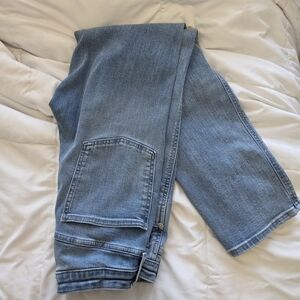 Universal Thread Light Blue Straight-Leg Jeans